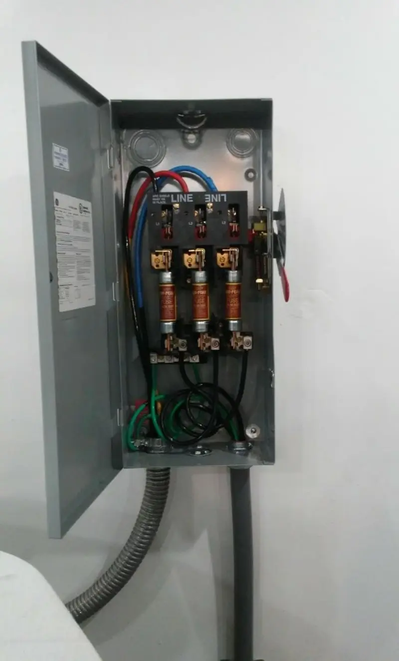 Three-phase disconnect switch installed for Electrical Wiring & Rewiring in Lake Mary